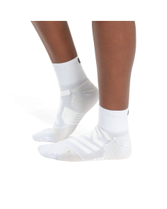 ON Women's Performance Mid Socks White-Ivory